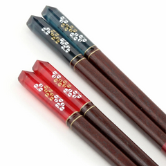 ISSOU Mankai Sakura Handcrafted Japanese Chopsticks Gift Set