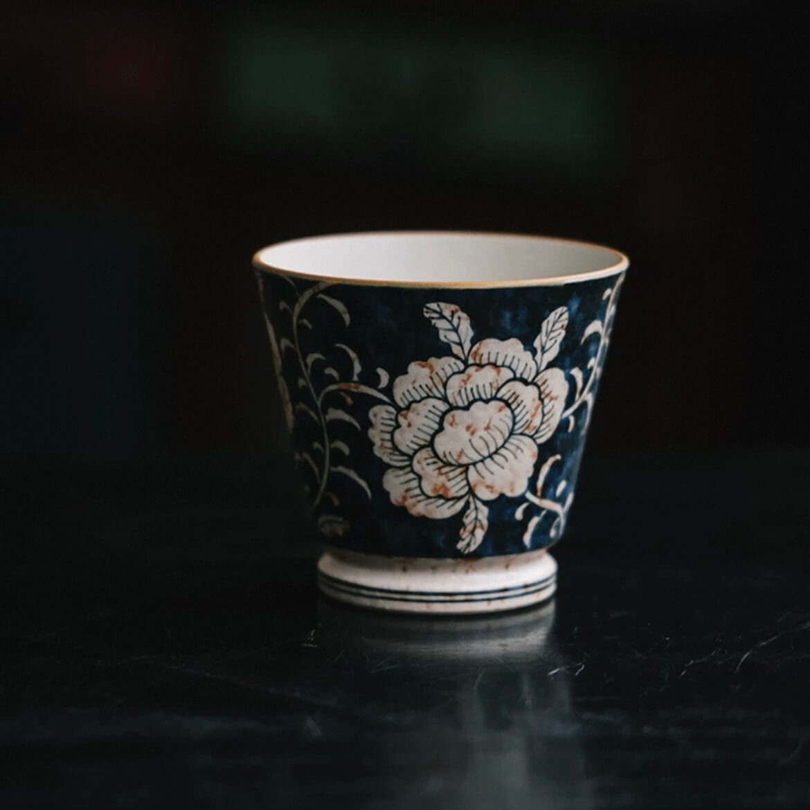Hand-painted Retro Chinese Blue & White Coffee Cup - Artisan Crafted